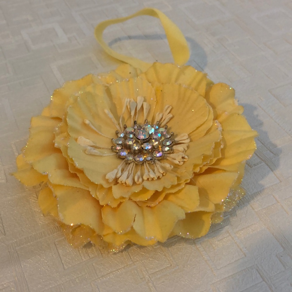 COPY - Tieks bow- yellow